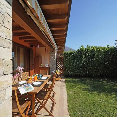 Villa Gardagate - Al Pozzo